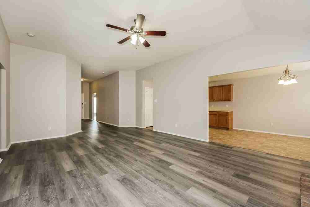 5924 Firethorn Dr - Photo 5 of 16