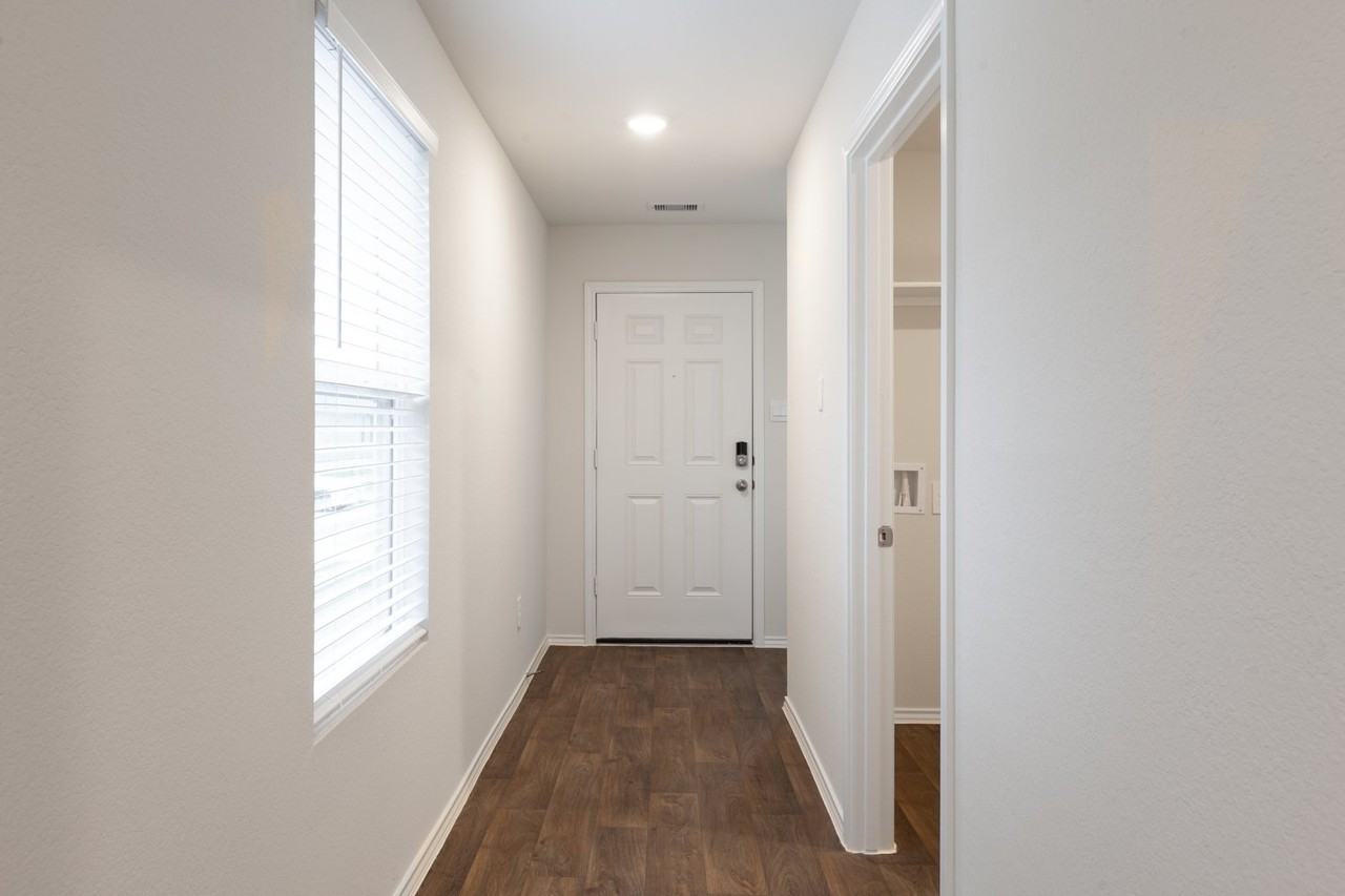 136 Granary Dr - Photo 3 of 21