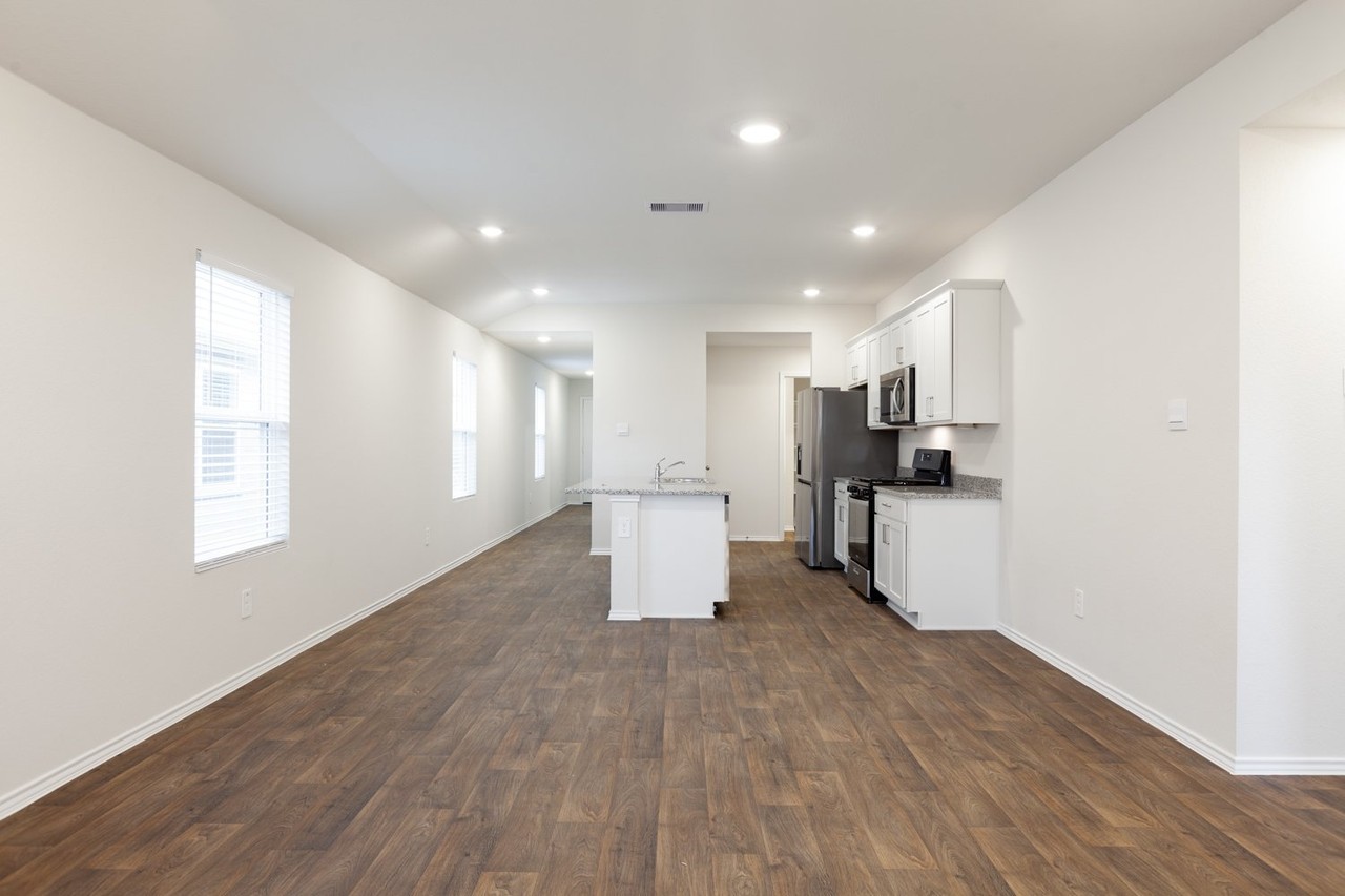 136 Granary Dr - Photo 6 of 21