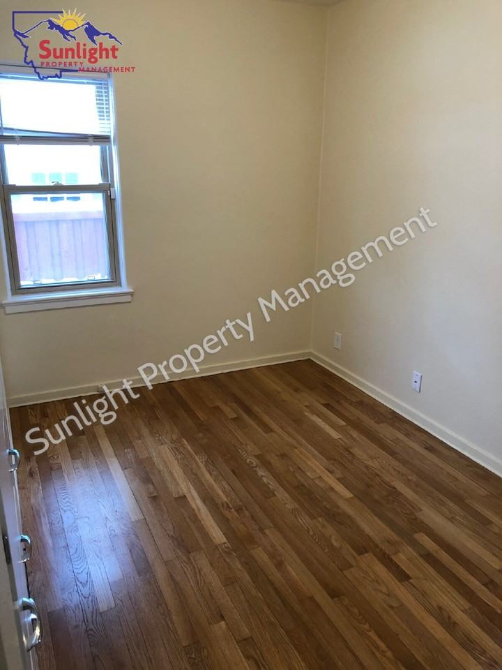 703 Yellowstone Ave - Photo 6 of 16