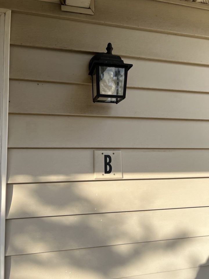 1080 Alpine St - Photo 2 of 12