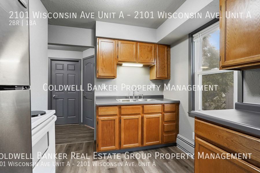 2101 Wisconsin Ave Unit A - Photo 3 of 19