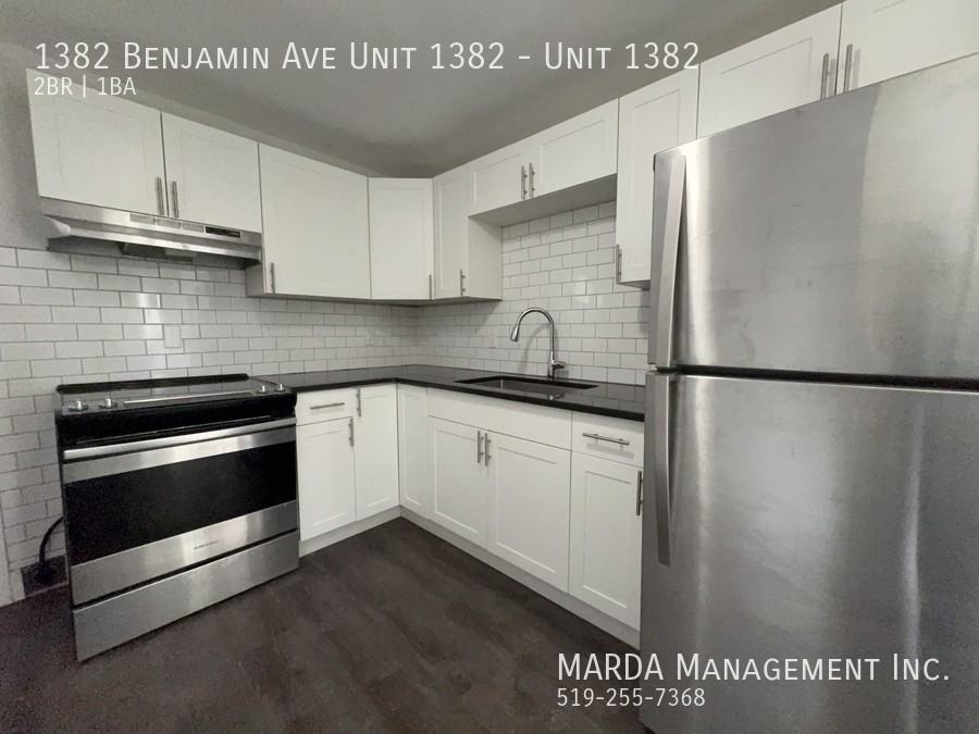 1382 Benjamin Ave Unit 1382 #1382 - Photo 7 of 32