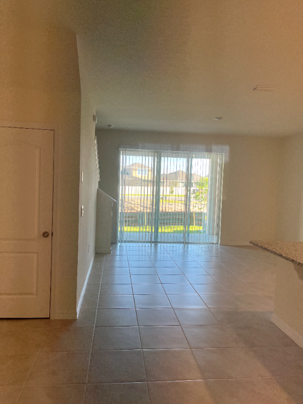 1242 Lido Dr - Photo 3 of 8