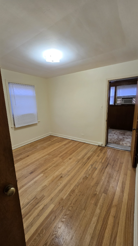 2725 W Balmoral Ave #2E - Photo 7 of 8