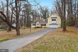 featured image of 11017 Marcliff Rd