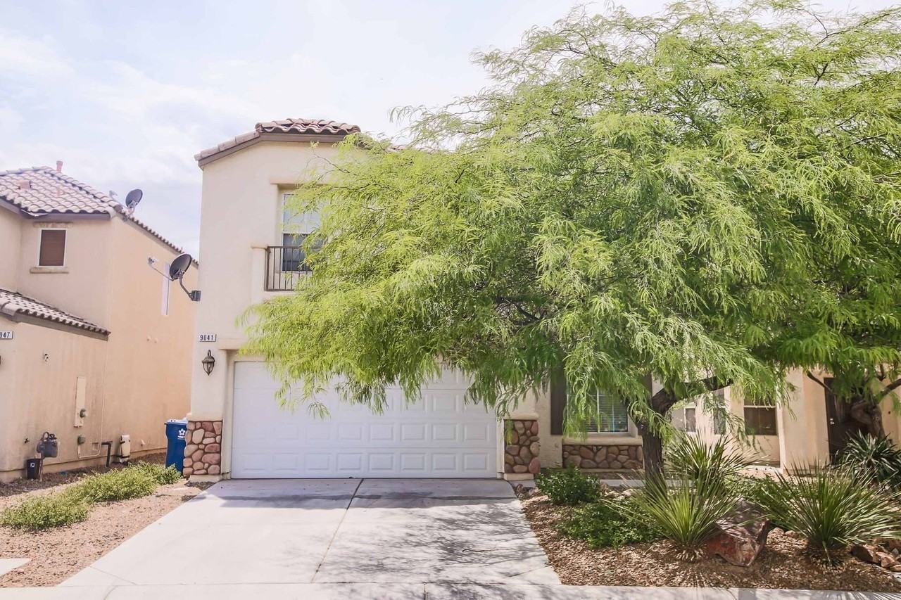 9041 Secret Valley St - Photo 2 of 17