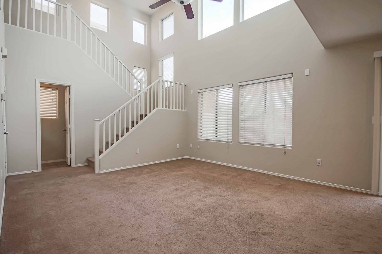 9041 Secret Valley St - Photo 5 of 17