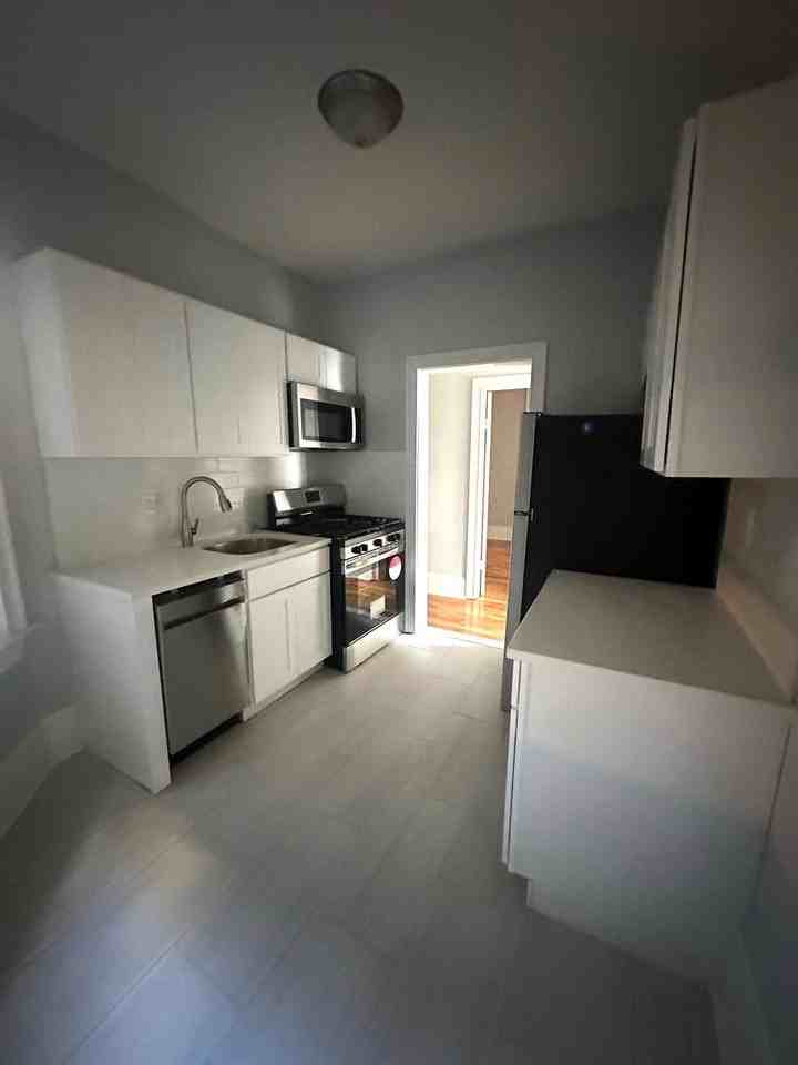 3318 - UC 3316 New York Ave, LLC - Photo 6 of 19