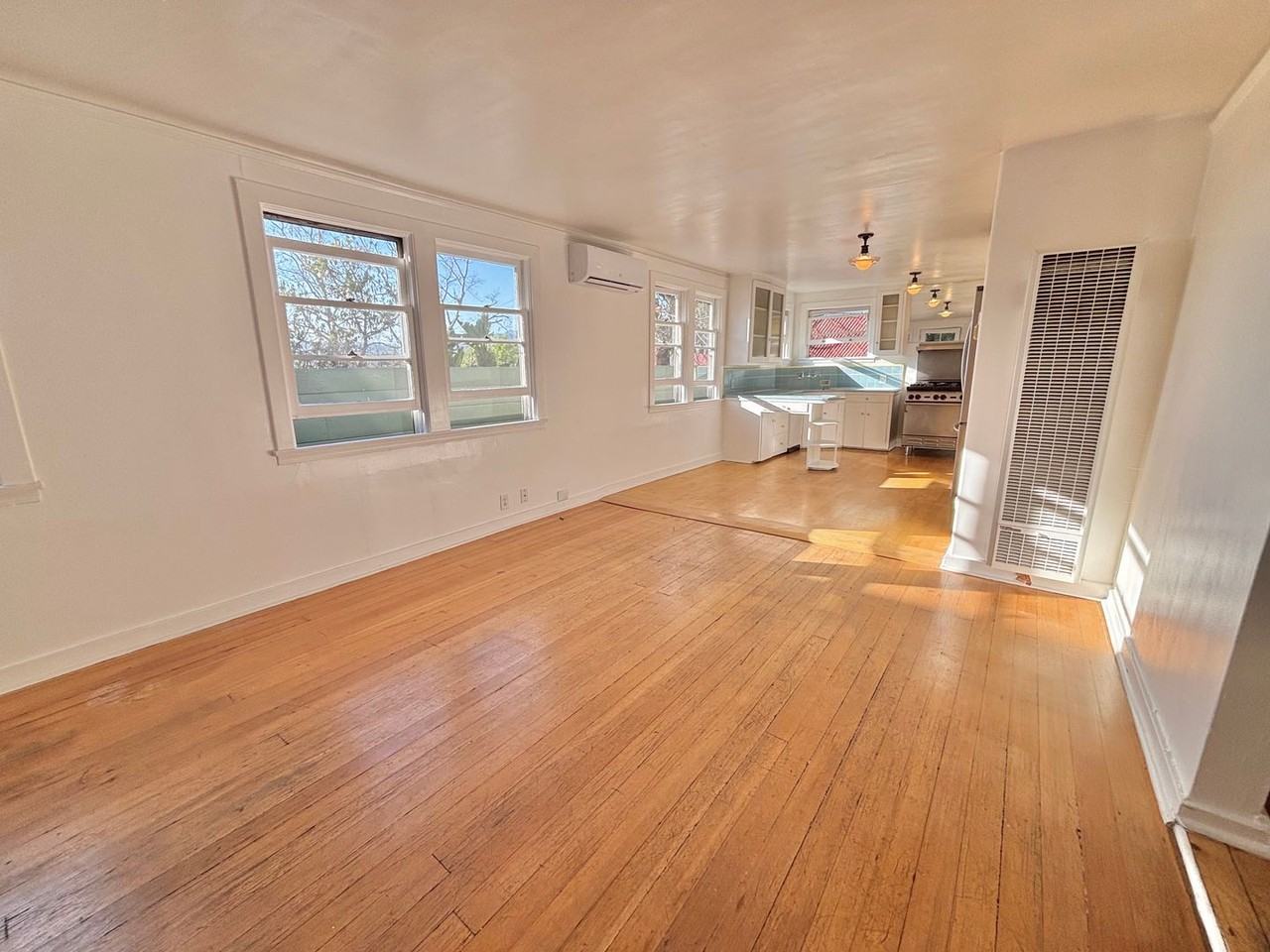 4003 Cumberland Ave - Photo 4 of 19