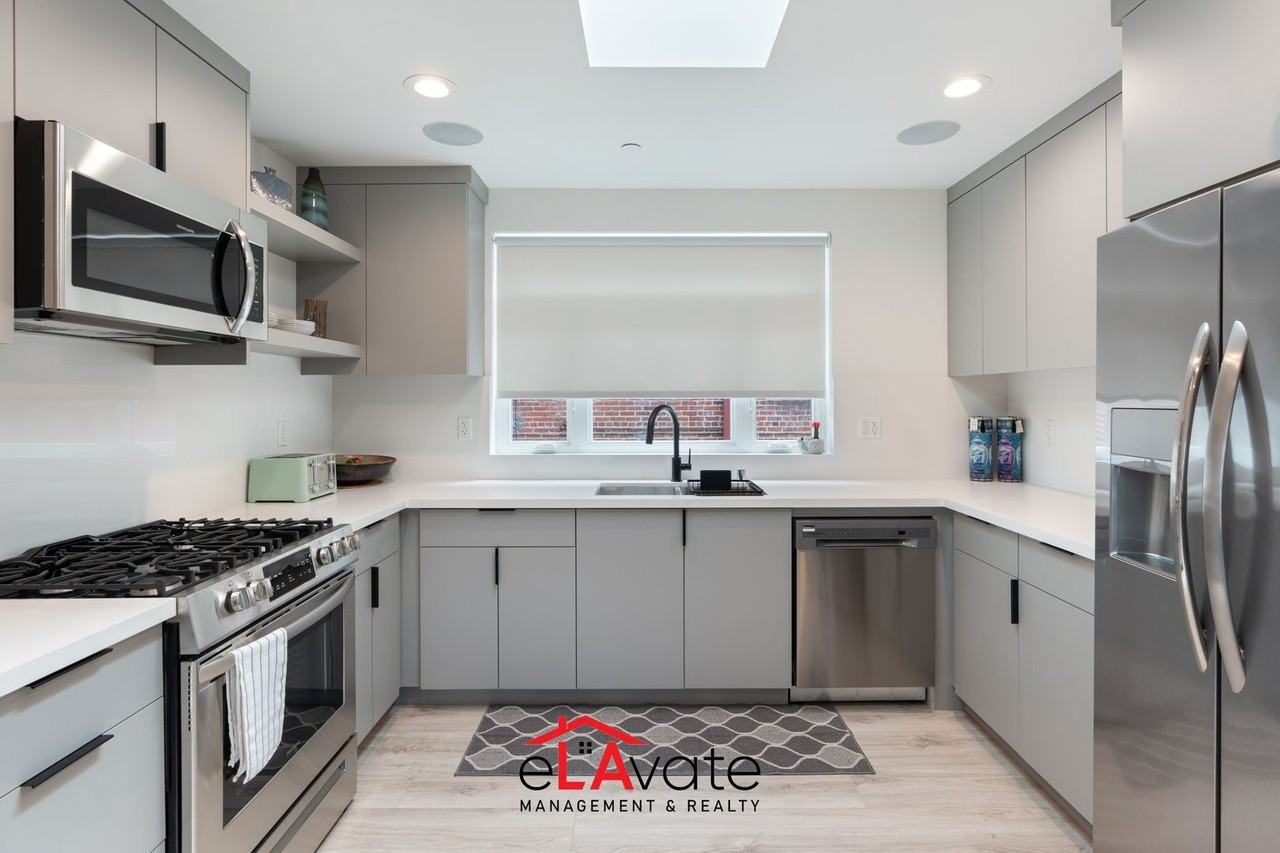1035 N. Serrano Ave. - Photo 6 of 25
