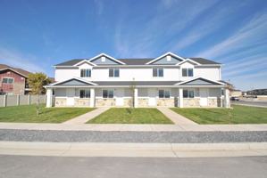 featured image of 315 N 2650 W #10