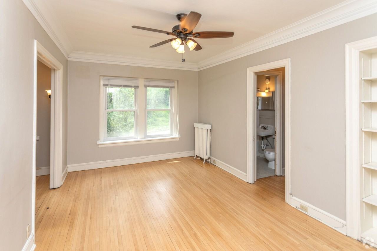 Loring Grove Apartments - Photo 4 of 38