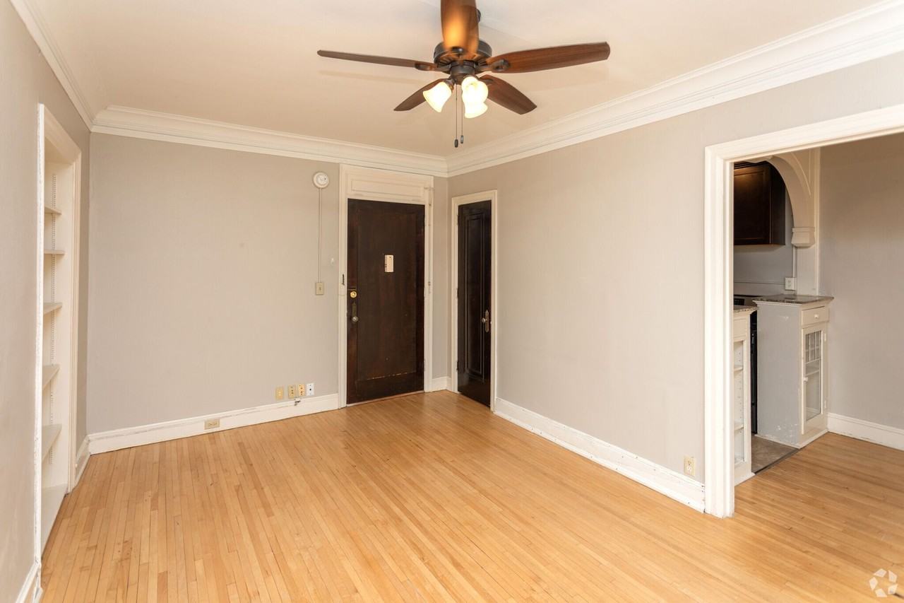 Loring Grove Apartments - Photo 5 of 38