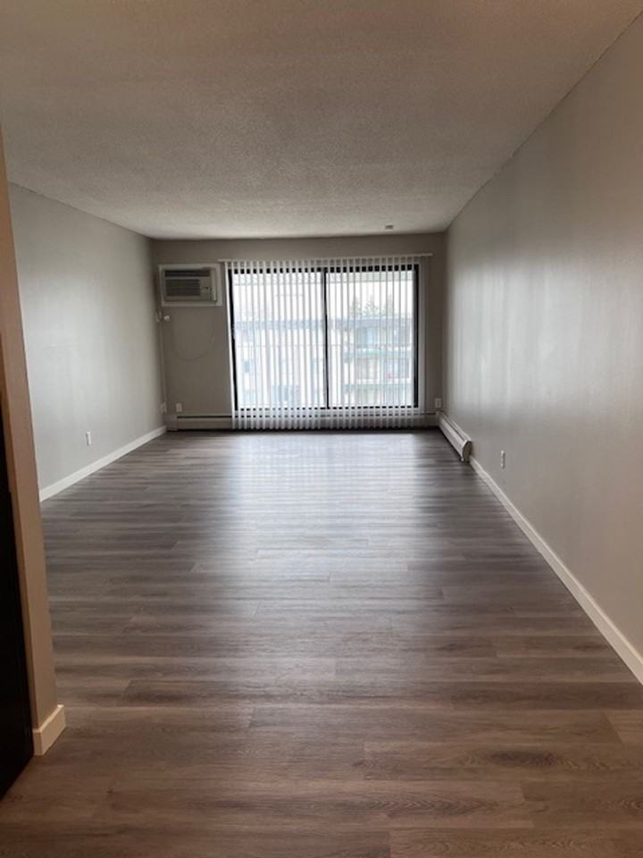 Now Leasing at Oaks of Lakeville | Comfort, Convenience & Community Await! - Photo 2 of 48