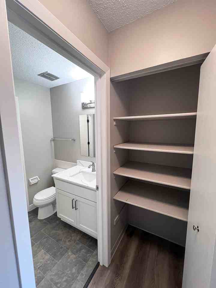 Now Leasing at Oaks of Lakeville | Comfort, Convenience & Community Await! - Photo 6 of 48