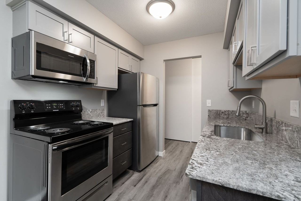 Heatherwood Apartments | MODERNIZED LIVING - Photo 2 of 49