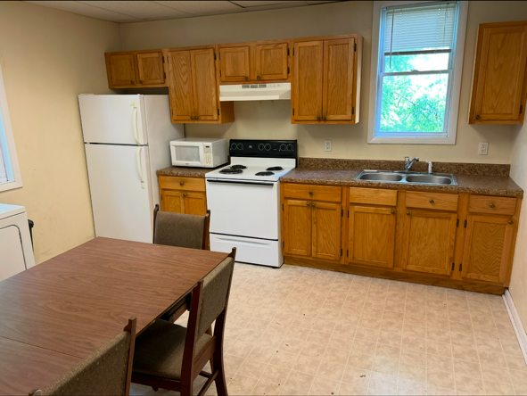 10 Glenn Street, Unit A - Photo 2 of 10