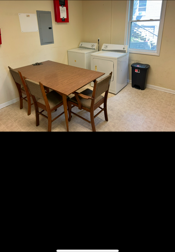 10 Glenn Street, Unit A - Photo 3 of 10