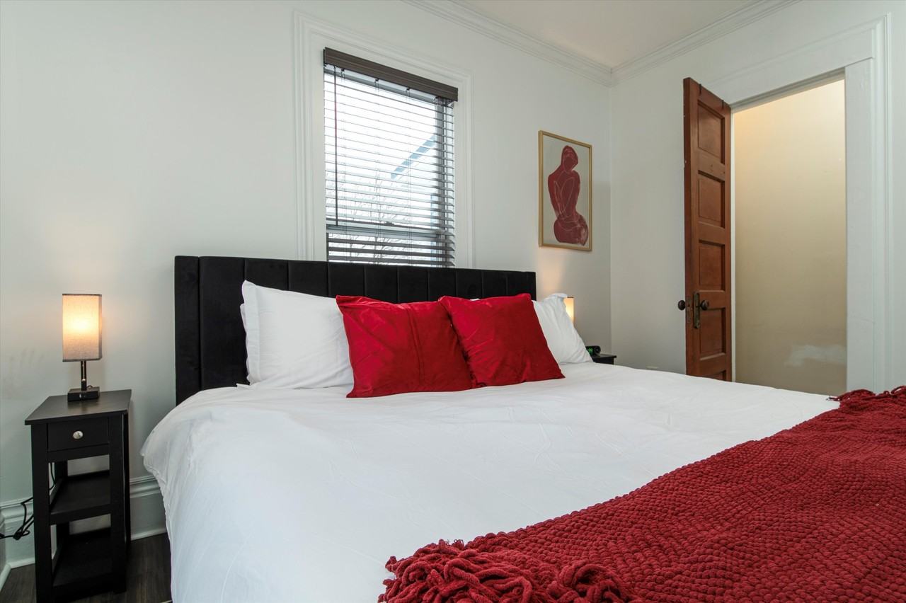 12 Academy St #B - Photo 4 of 20