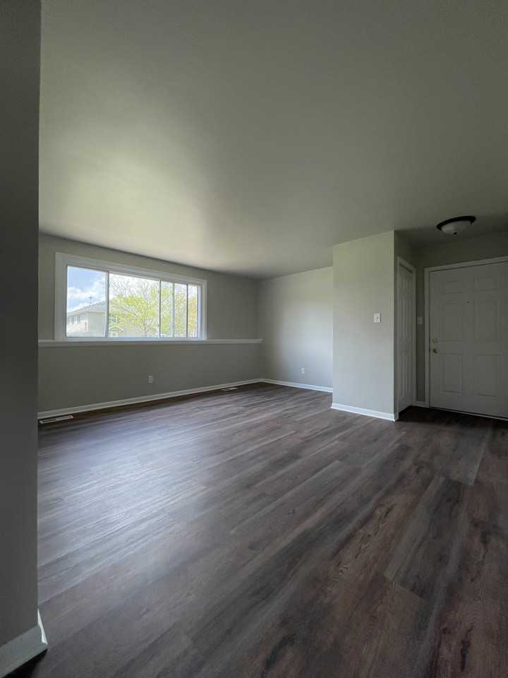 13415 Woodmar Pl #3 - Photo 4 of 7