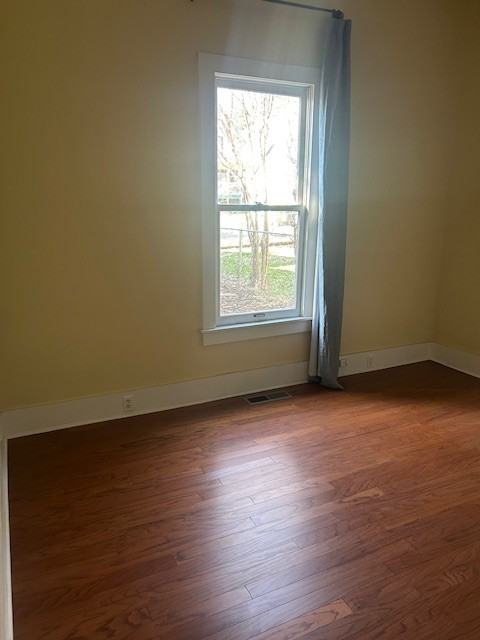 417 Clark St #NA - Photo 4 of 14