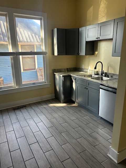 417 Clark St #NA - Photo 7 of 14