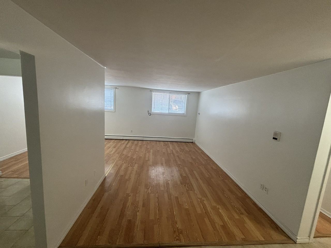 50 102-50 Queenston Drive #102 - Photo 3 of 11