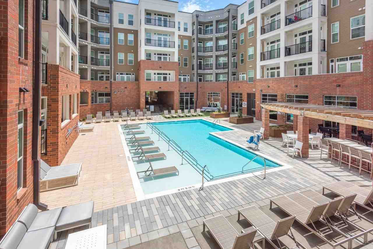 Overton Row - Photo 4 of 26