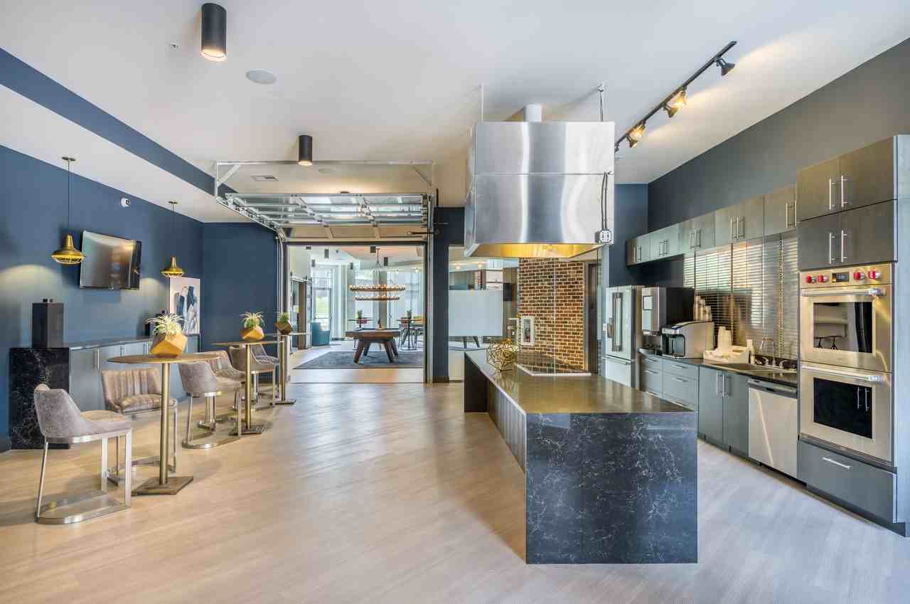 Overton Row - Photo 7 of 26