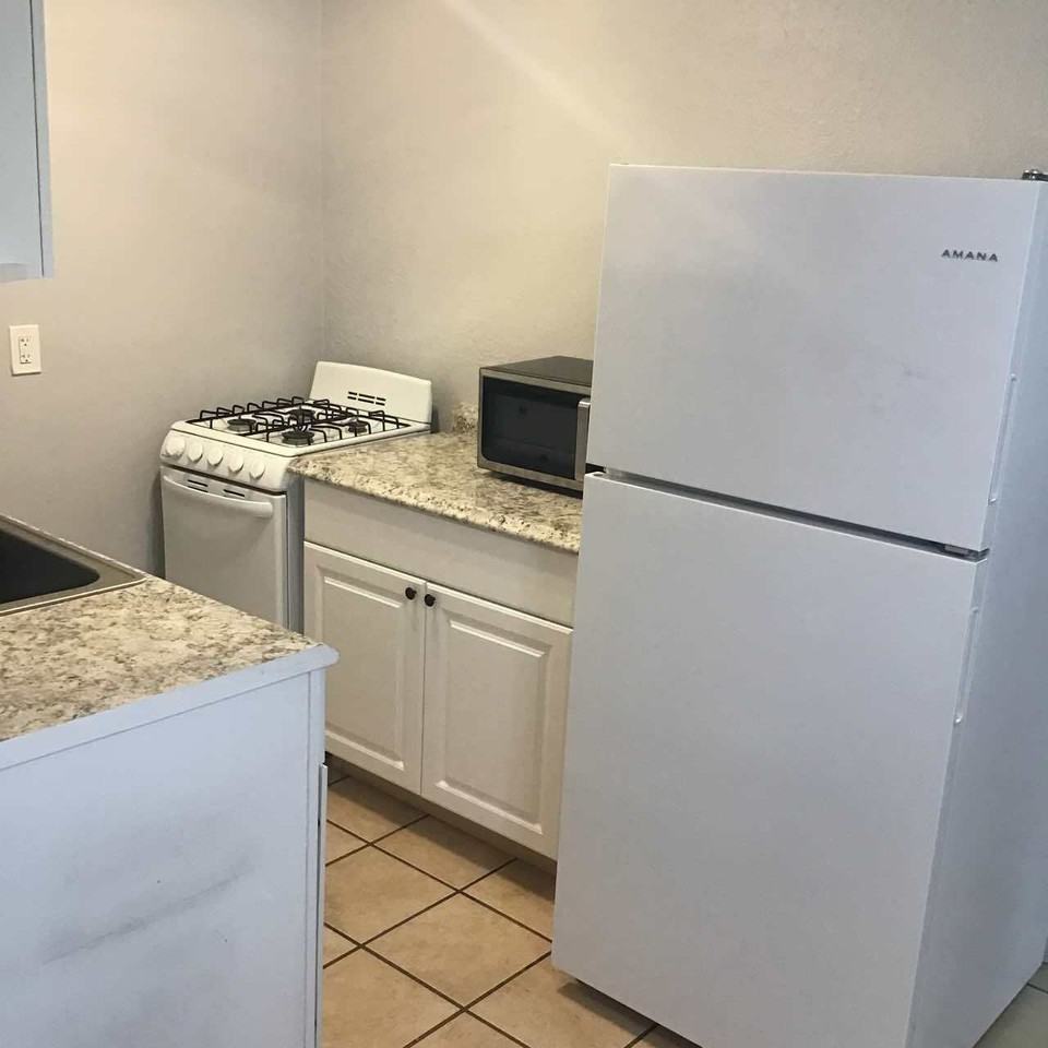 1610 NW 8th Terr, Unit 2 - Photo 2 of 9