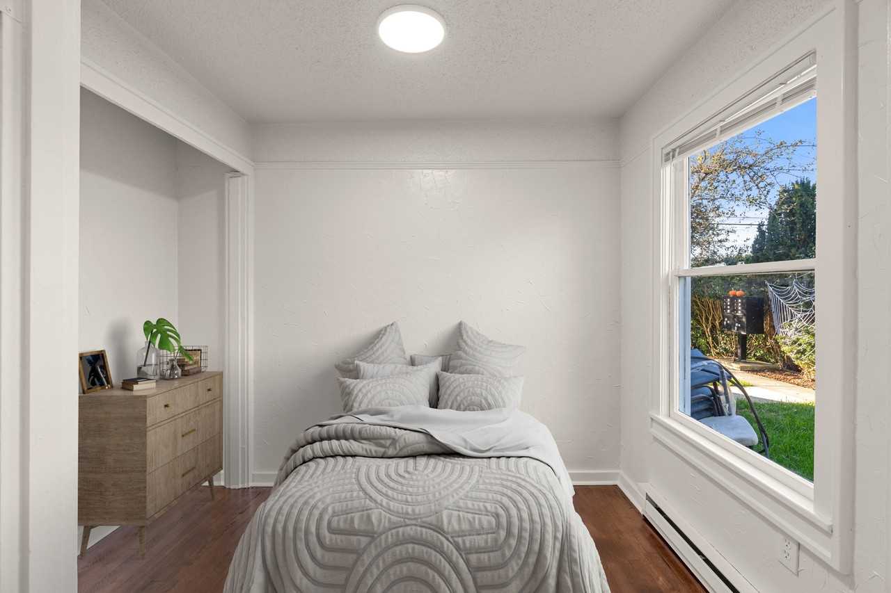 314 West 5th Street - Photo 5 of 39