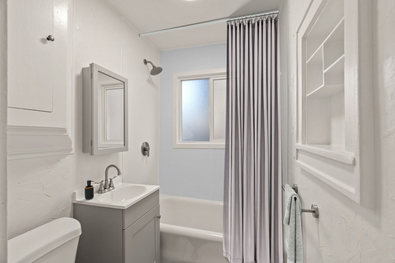 314 West 5th Street - Photo 7 of 39