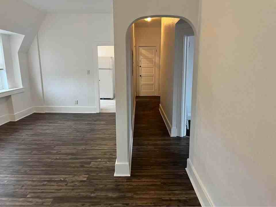 254-260 West Main Street - Photo 3 of 11