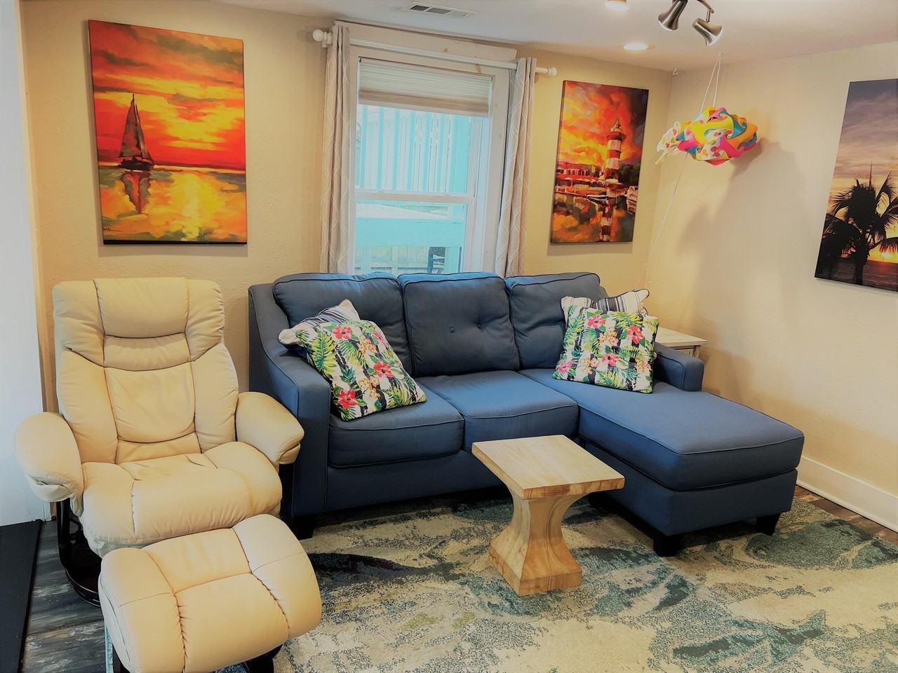 615 15th Street - Photo 3 of 10