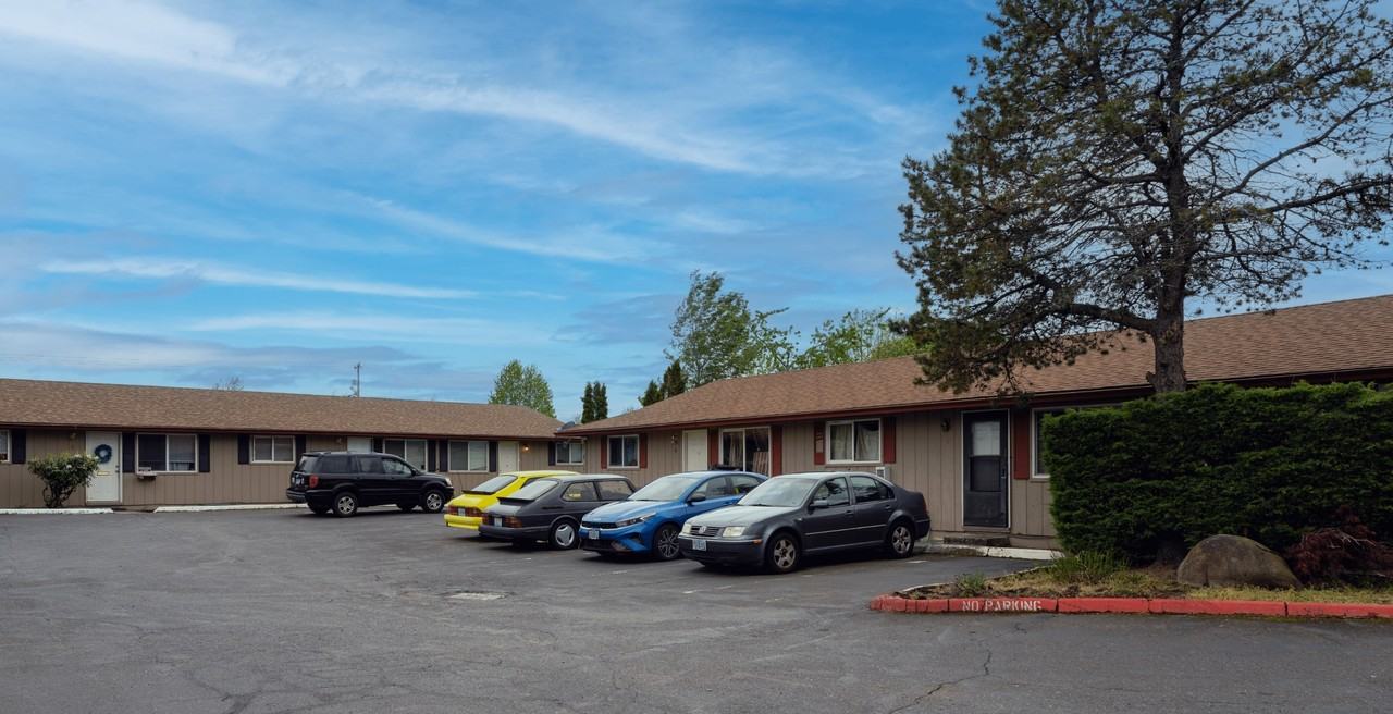 Tristy Ann Apartments - Photo 2 of 13