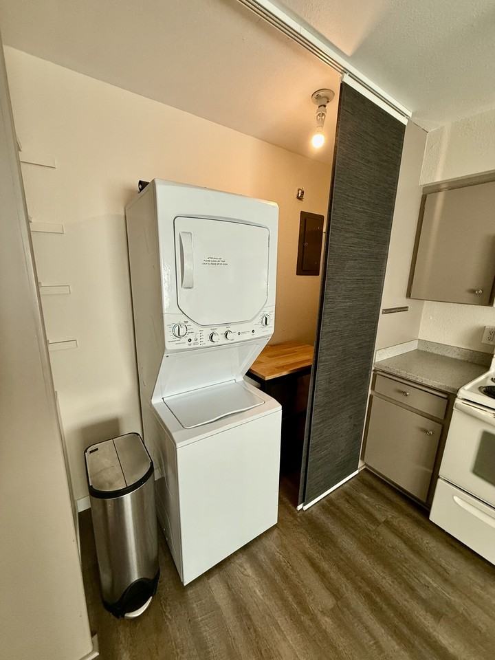 744 Zion Street - Photo 5 of 10