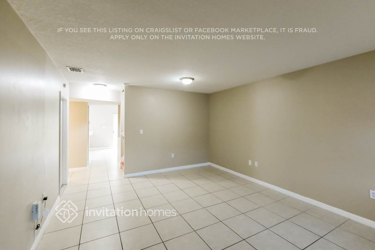 5937 Sw 163rd Ave - Photo 4 of 18