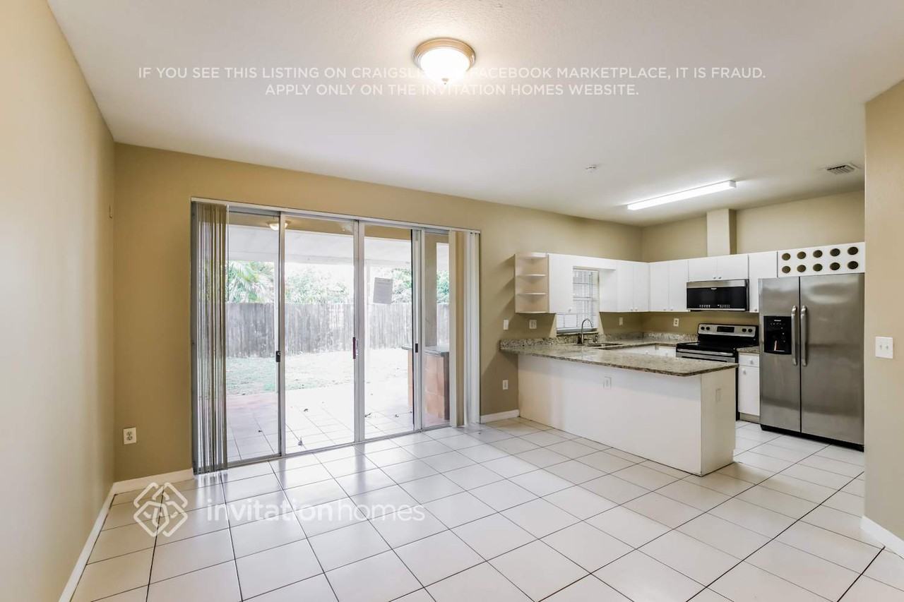 16880 Sw 141st Ct - Photo 6 of 17