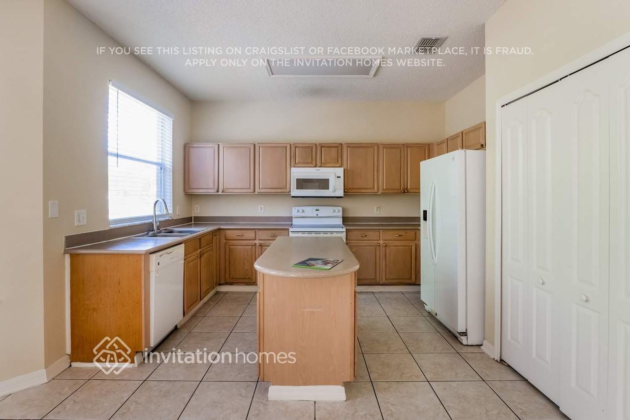 3206 Kingstown Ct - Photo 6 of 18