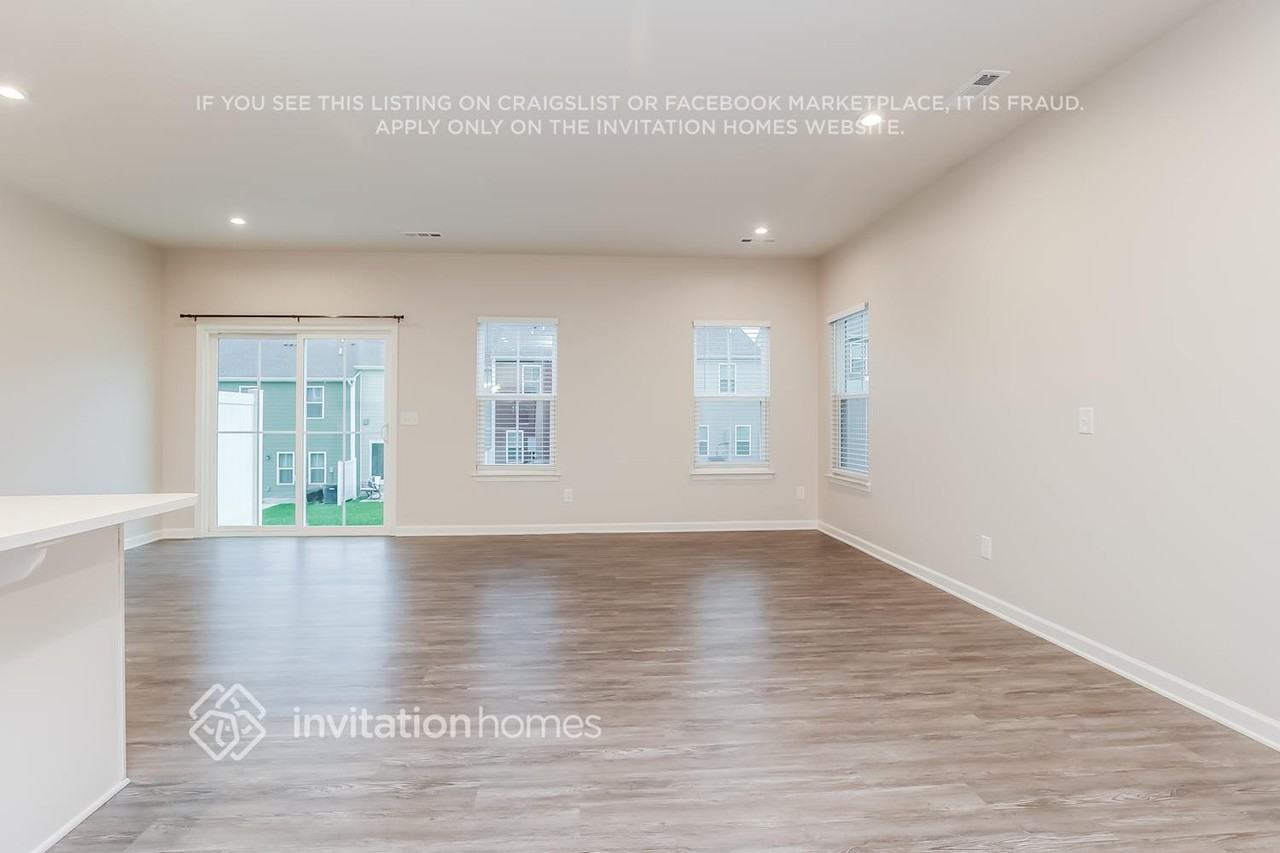 456 Killarney Park - Photo 2 of 16