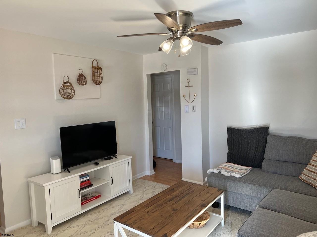 1013 W Brigantine Ave #4 - Photo 2 of 18