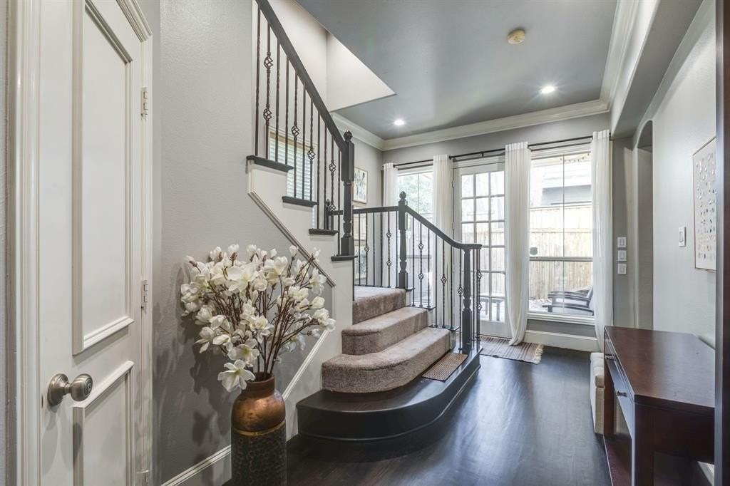 4013 Wycliff Ave - Photo 3 of 28