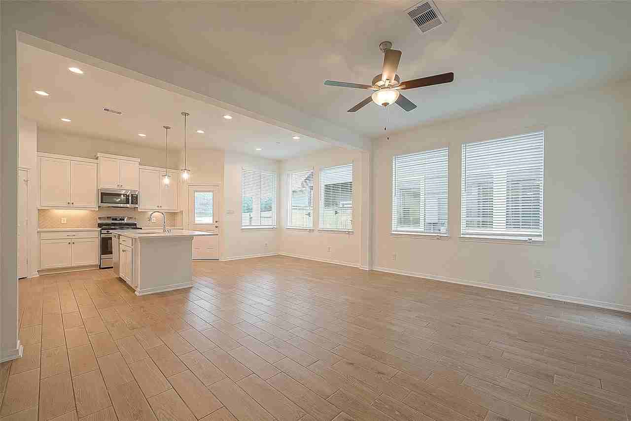 628 Silver Pear Ct - Photo 7 of 48