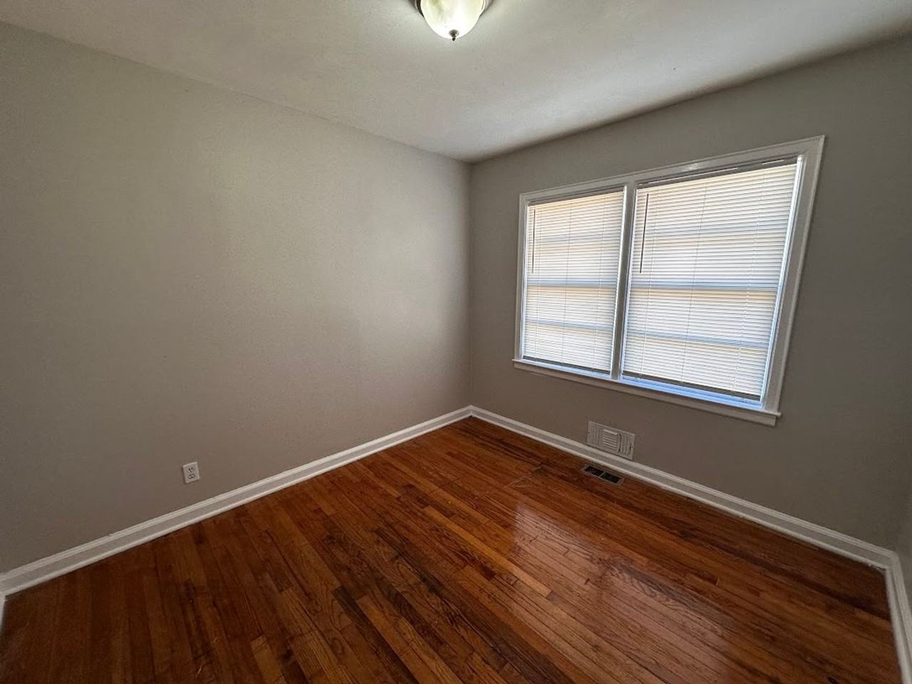 3197 Canary Ct - Photo 5 of 7