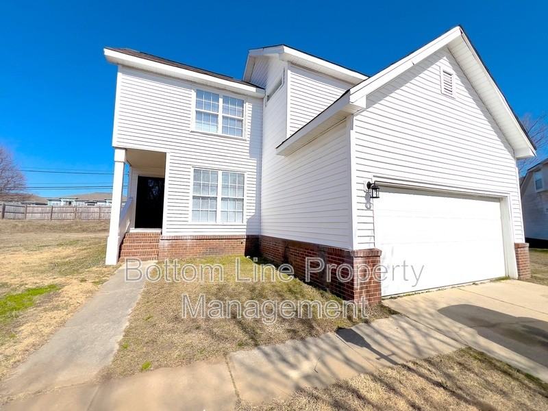 601 Mary Alexander Pl - Photo 2 of 38