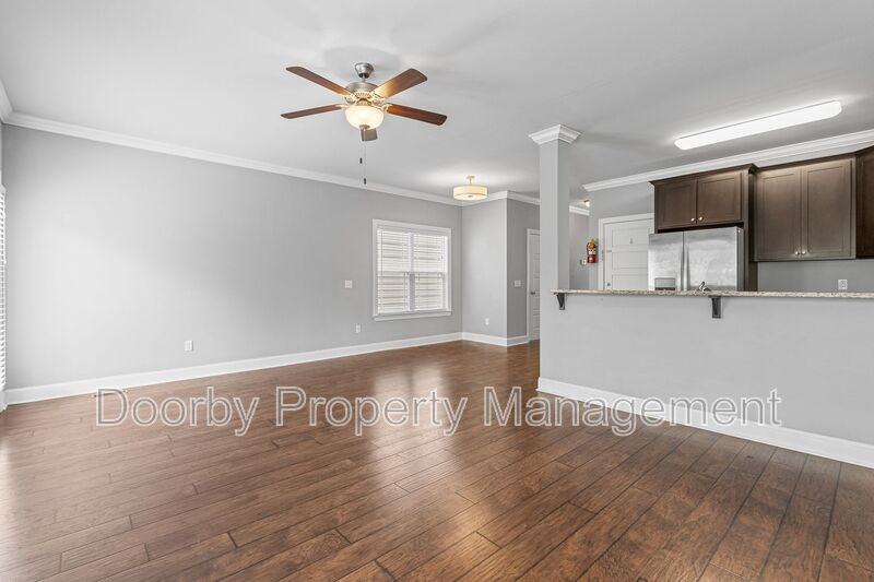 721 Ladd Ave - Photo 7 of 24