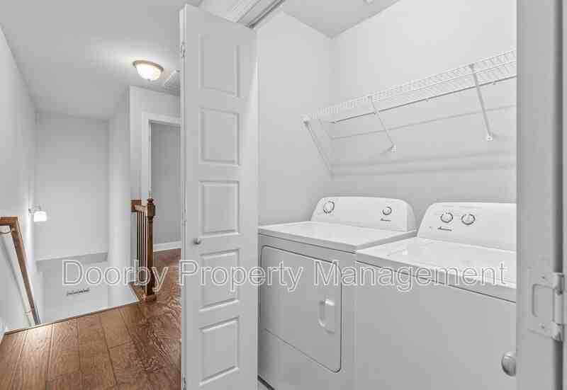 721 Ladd Ave - Photo 7 of 20