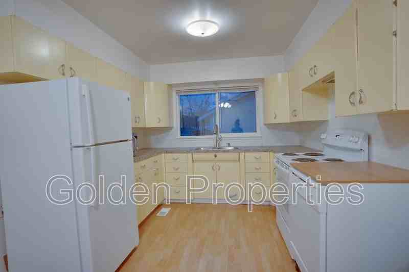 1112 E Garden Ave - Photo 3 of 10