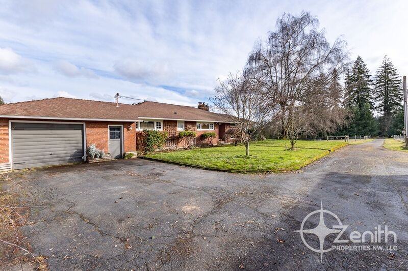 4508 Ne 174th St - Photo 5 of 50